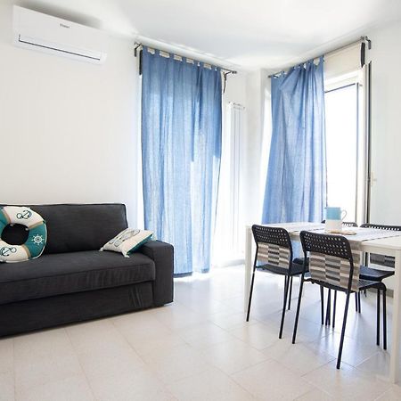 פולינאנו א מארה Chiale Holiday Apartments מראה חיצוני תמונה