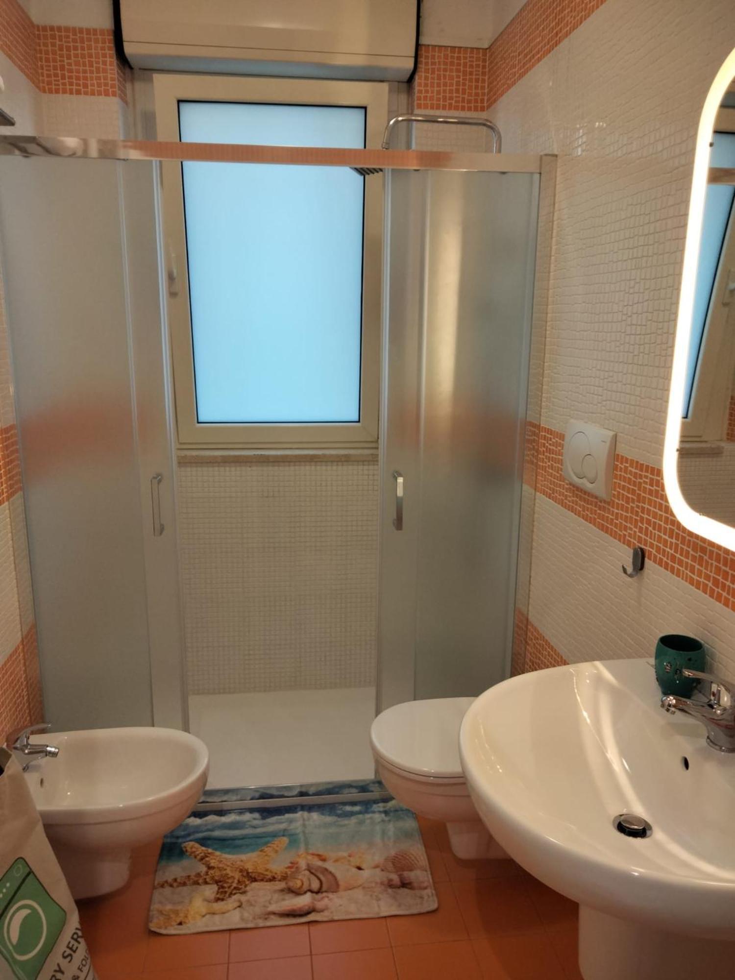 פולינאנו א מארה Chiale Holiday Apartments מראה חיצוני תמונה