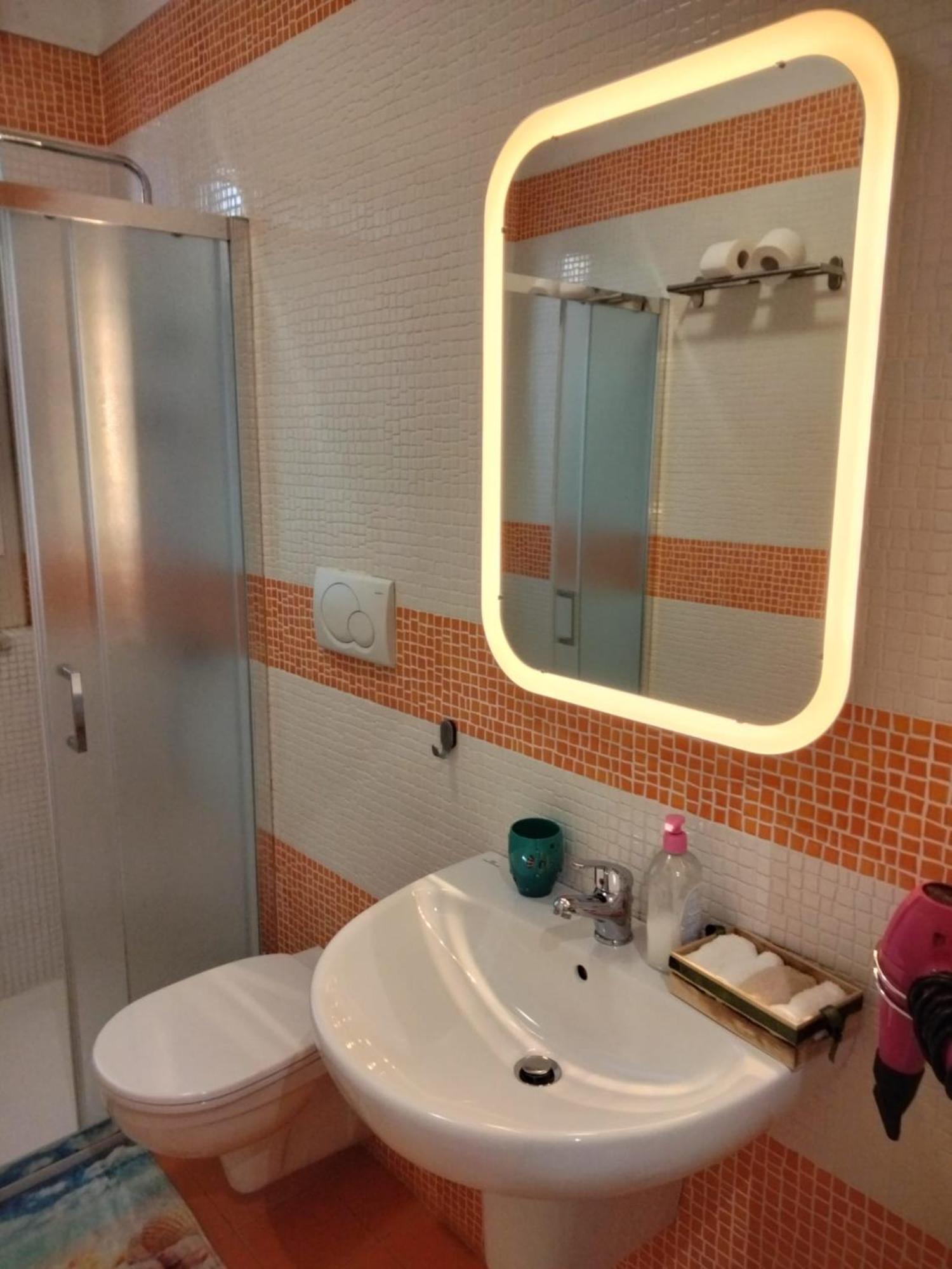 פולינאנו א מארה Chiale Holiday Apartments מראה חיצוני תמונה