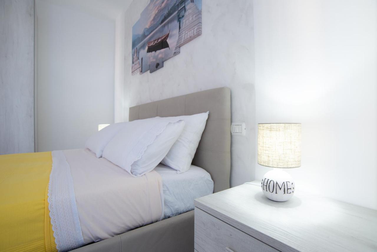 פולינאנו א מארה Chiale Holiday Apartments מראה חיצוני תמונה