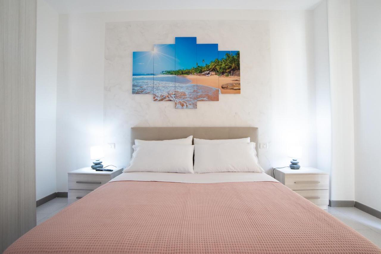 פולינאנו א מארה Chiale Holiday Apartments מראה חיצוני תמונה
