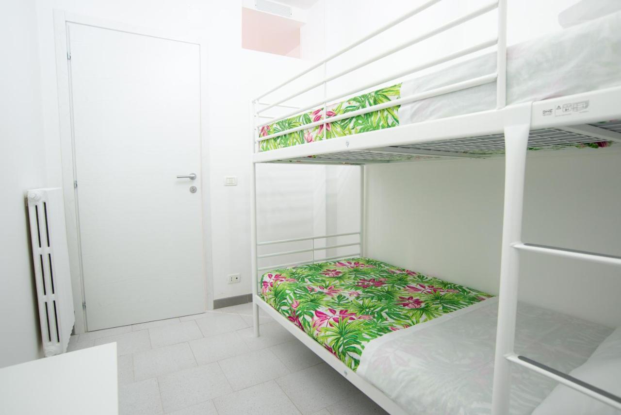 פולינאנו א מארה Chiale Holiday Apartments מראה חיצוני תמונה
