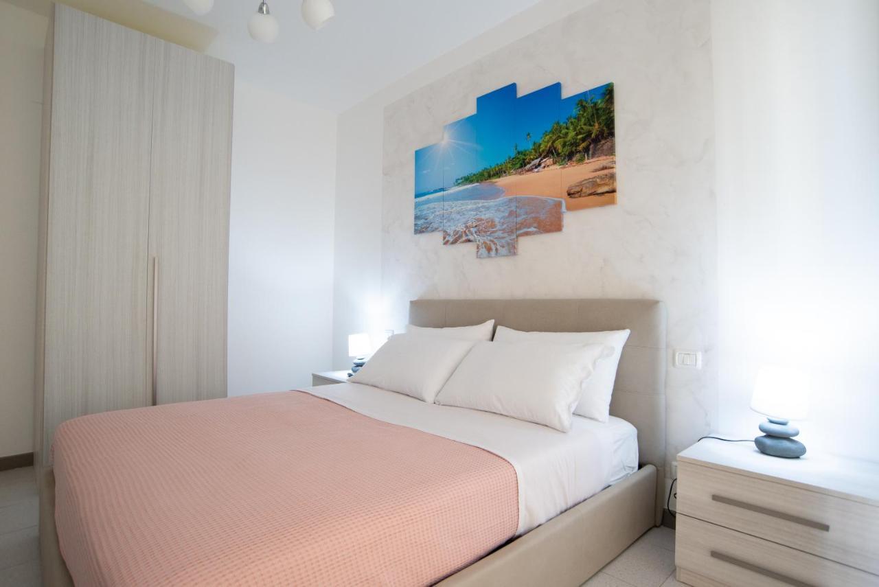 פולינאנו א מארה Chiale Holiday Apartments מראה חיצוני תמונה